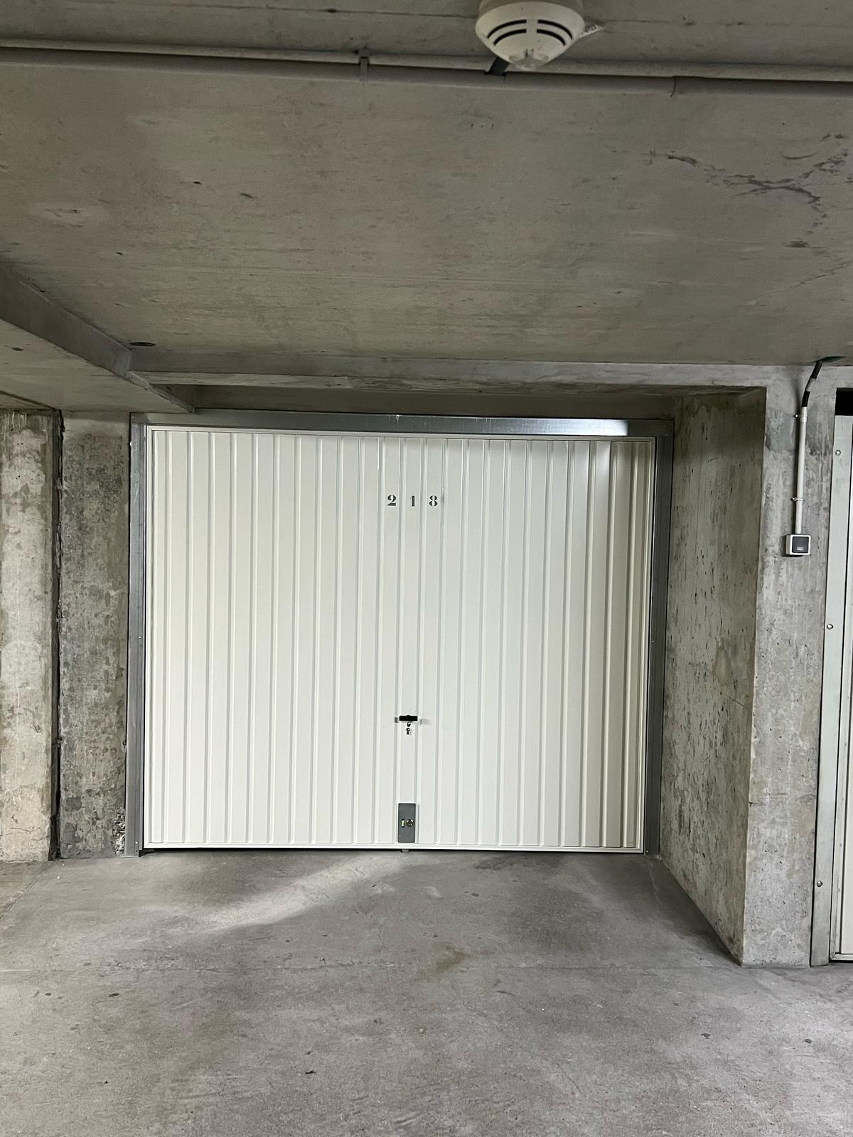 Réparation de porte de garage à Lyon